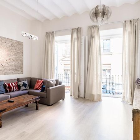 Aoa Green Gardens Suites Sevilla Bagian luar foto